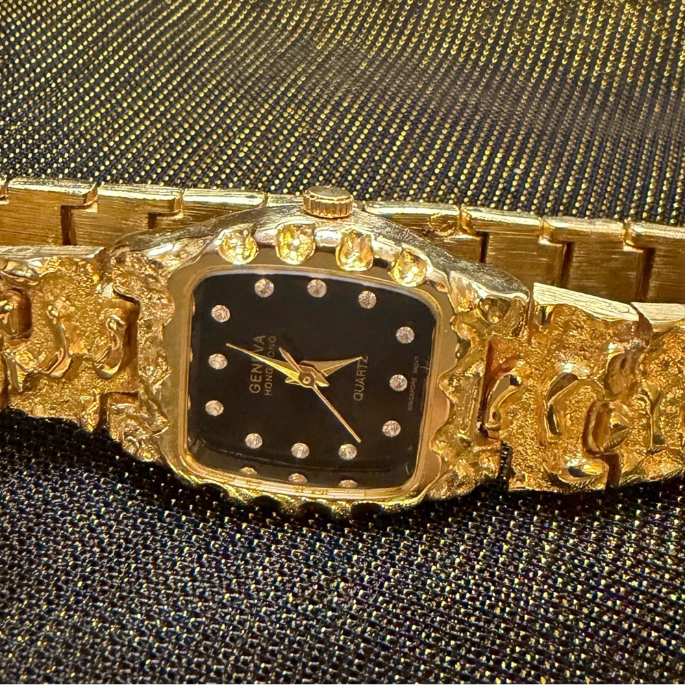 Woman’s Vintage Geneva 18k Gold plated Quartz Watch with Black Face.Make offer!